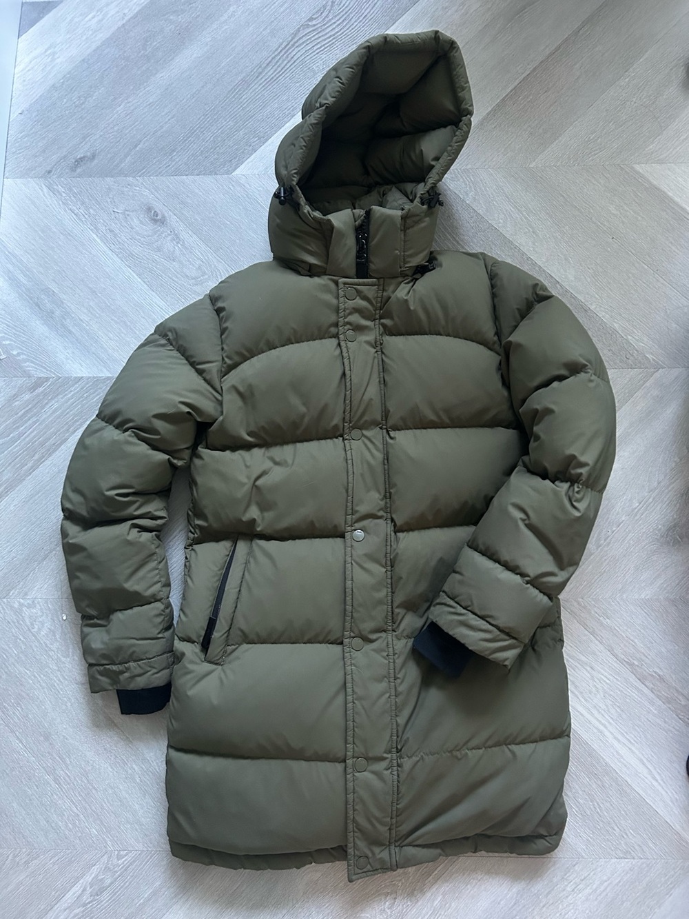 Aritzia Super Puff Mid Jacket 2XS Olive Green Hooded Puffer Coat - Picture 2 of 8